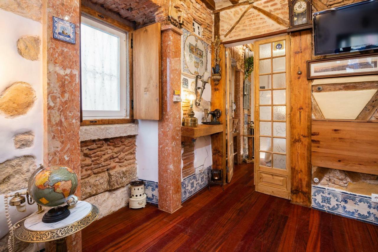 Romantic Medieval Apartment Lisboa Eksteriør billede