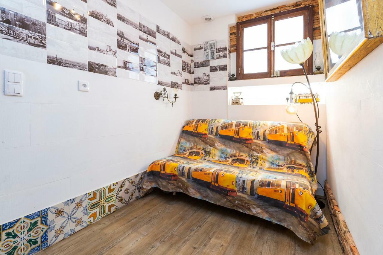 Romantic Medieval Apartment Lisboa Eksteriør billede