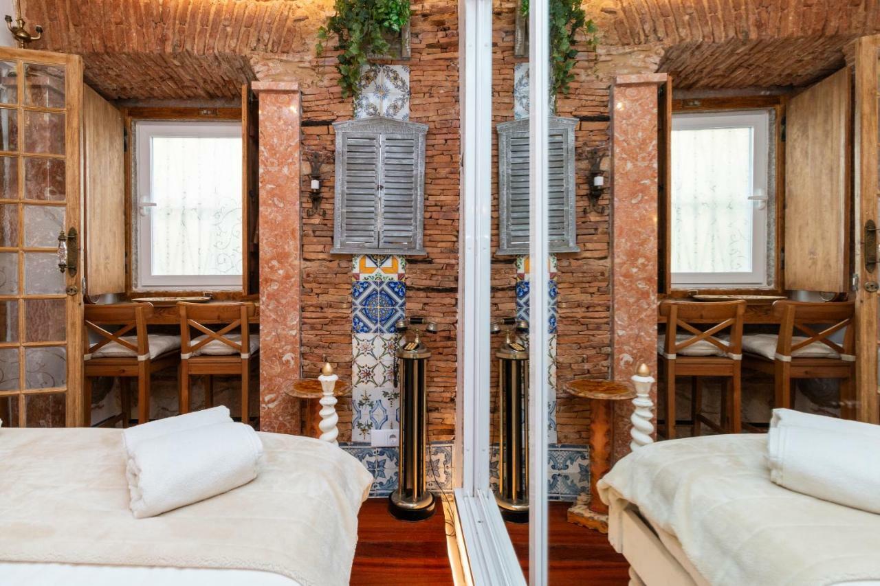 Romantic Medieval Apartment Lisboa Eksteriør billede
